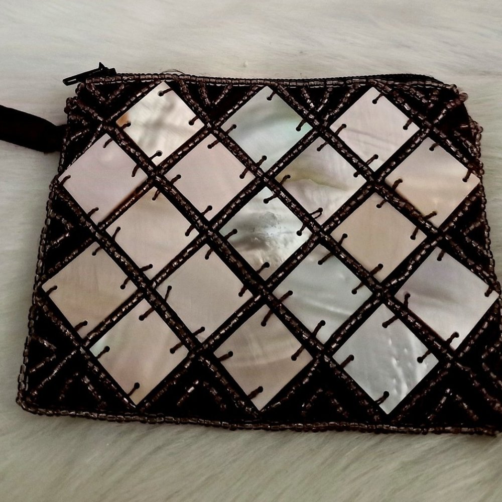 Vintage Coin Purse Mother Pearl & Beaded Design
